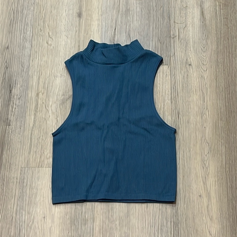 Zara Blue Ribbed Crop Top